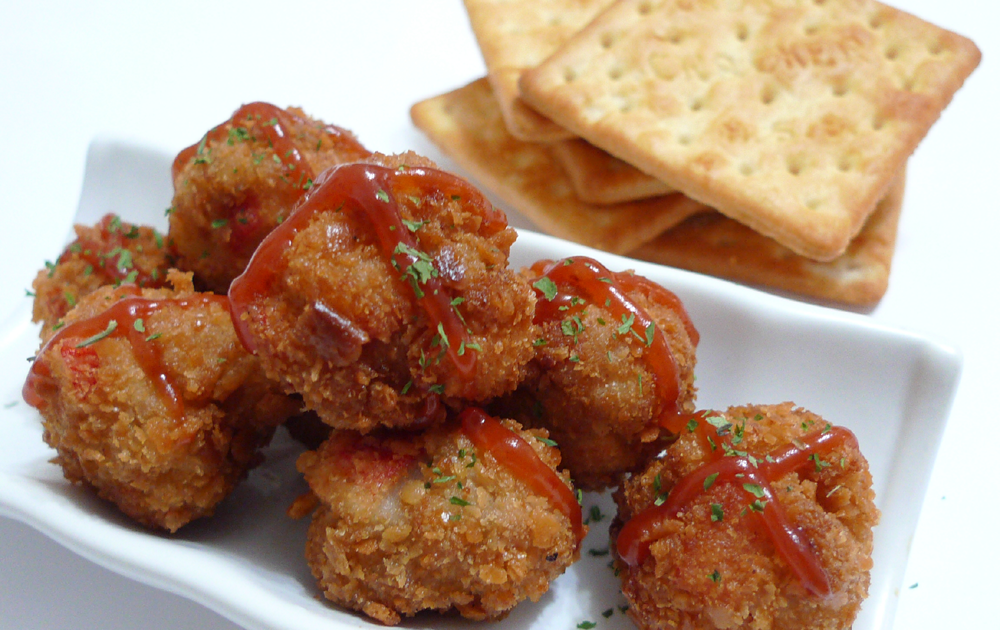 Let's get Wokking! Cream Crackers Meatballs 苏打饼肉圆 Singapore Food