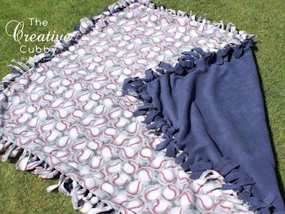 DIY No Sew Fleece Blanket Tutorial 