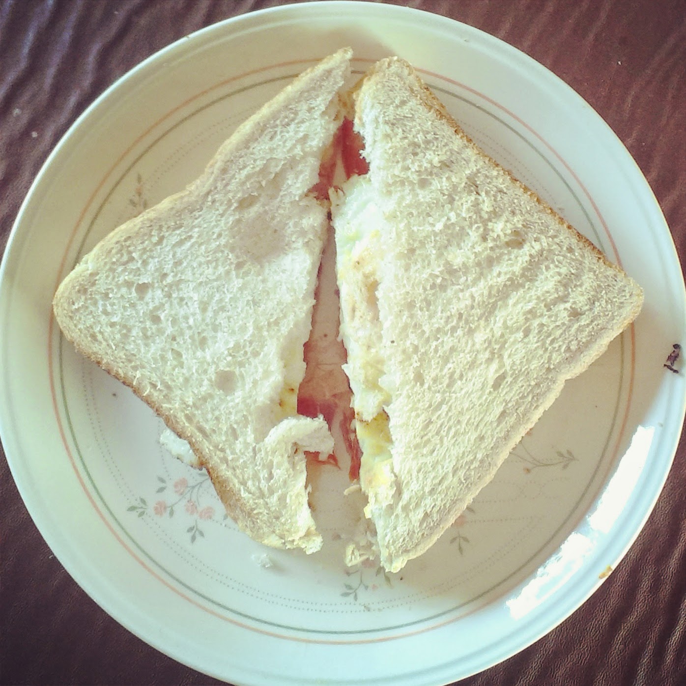 Breakfast sandwich