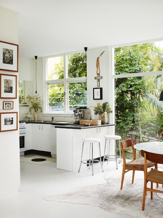 Interiors with a green view | Style by Claire Delmar and photo by Prue Ruscoe via Inside Out Magazine May/June issue.