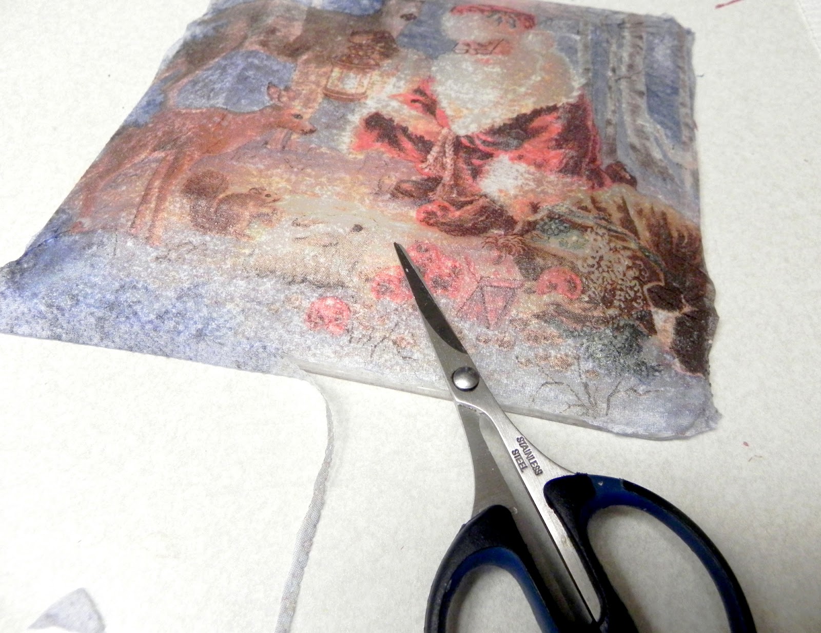 SybillinartNews Decoupage a glass plate Tutorial