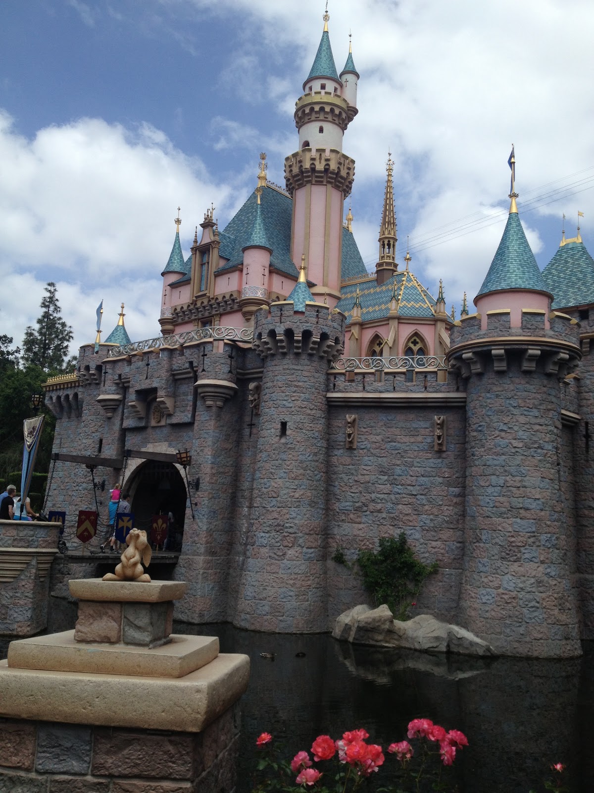 A Lovely Commotion: Disneyland Grad Night