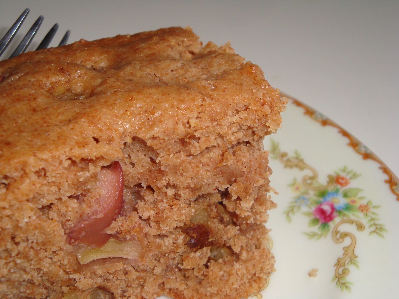 Epicurean Esteem Applesauce Cake