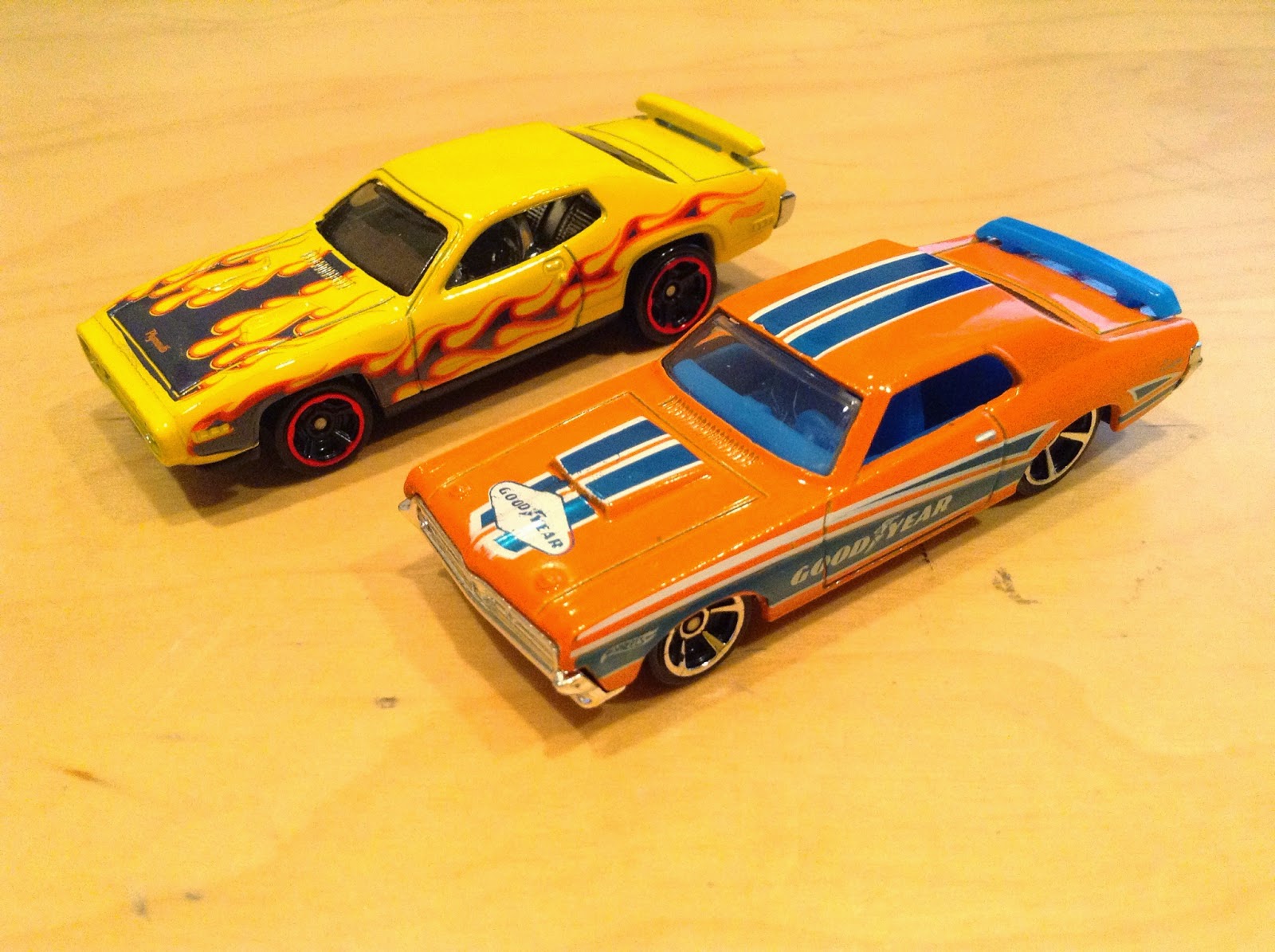 hot wheels 71 plymouth roadrunner