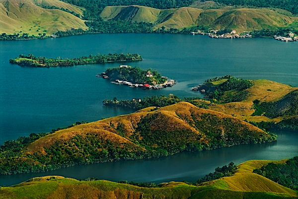 Cassanova: Danau Sentani, Danau Terluas Di Papua