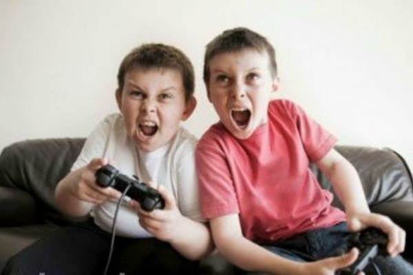 do violent video games cause behavior problems