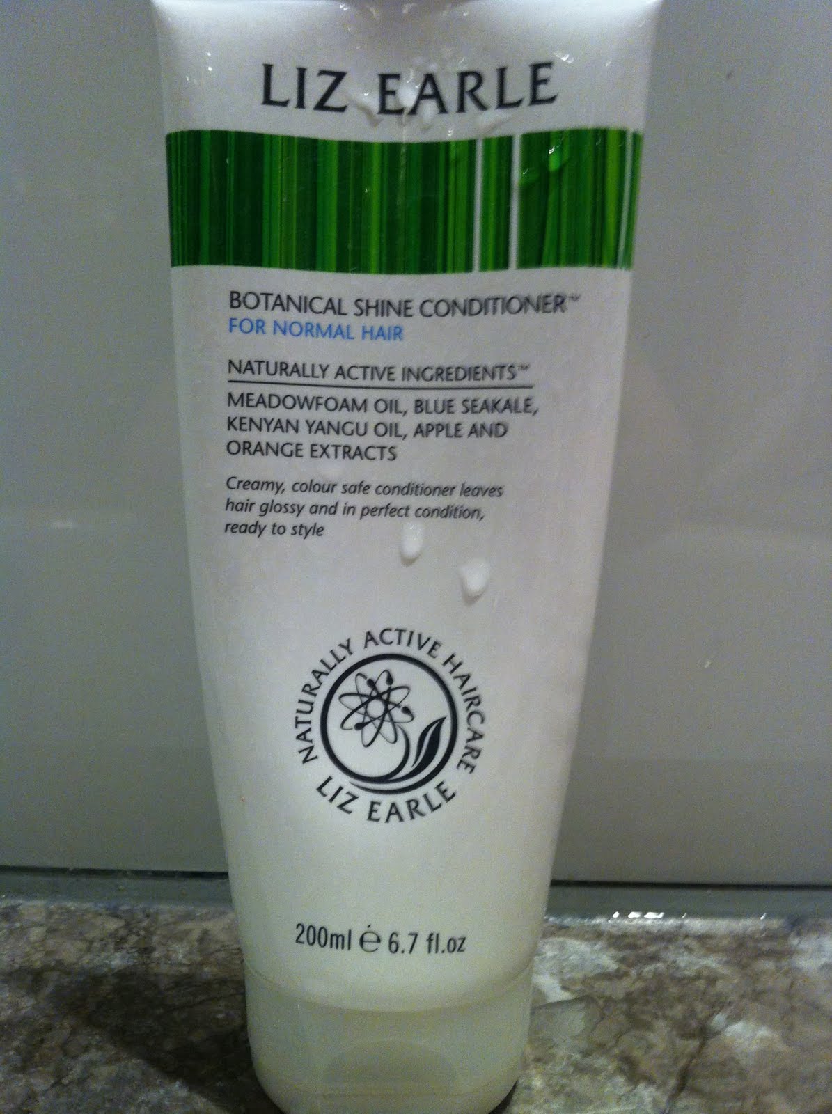 BlondeTeaParty Liz Earle Botanical Shine Shampoo and Conditioner