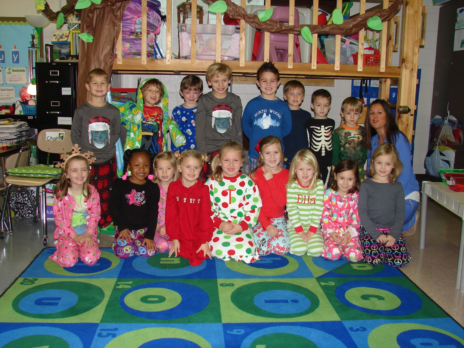 The Kelleys of Wembley Court: Kindergarten Polar Express