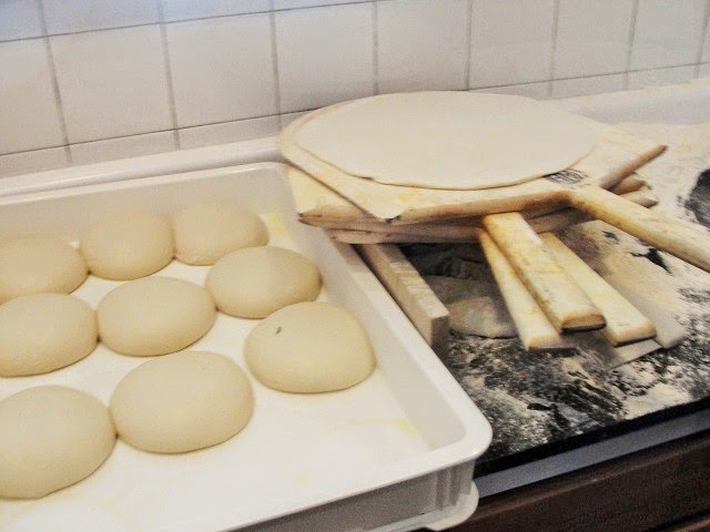 How to make New York style pizza new york style pizza recipe