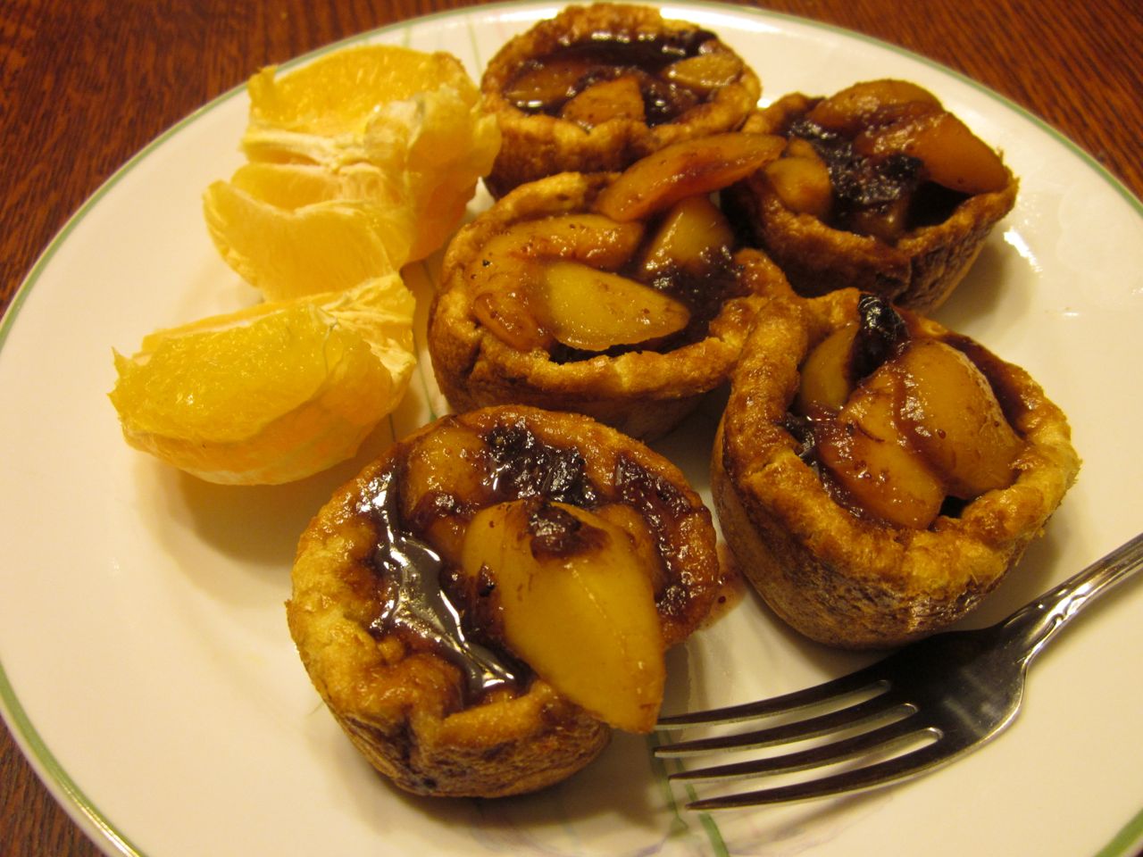 Chez Vorax Experiments in cooking German Pancakes in muffin tins