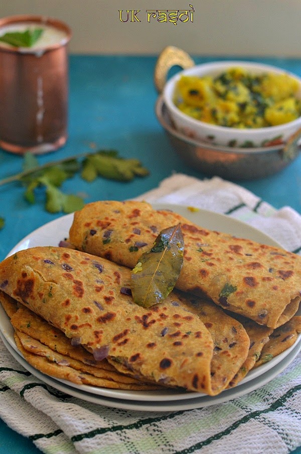 daal ka paratha :: punjabi lentil flatbread :: leftover daal parantha 