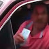 Motorista embriagado tenta subornar guardas municipais e tem ação filmada