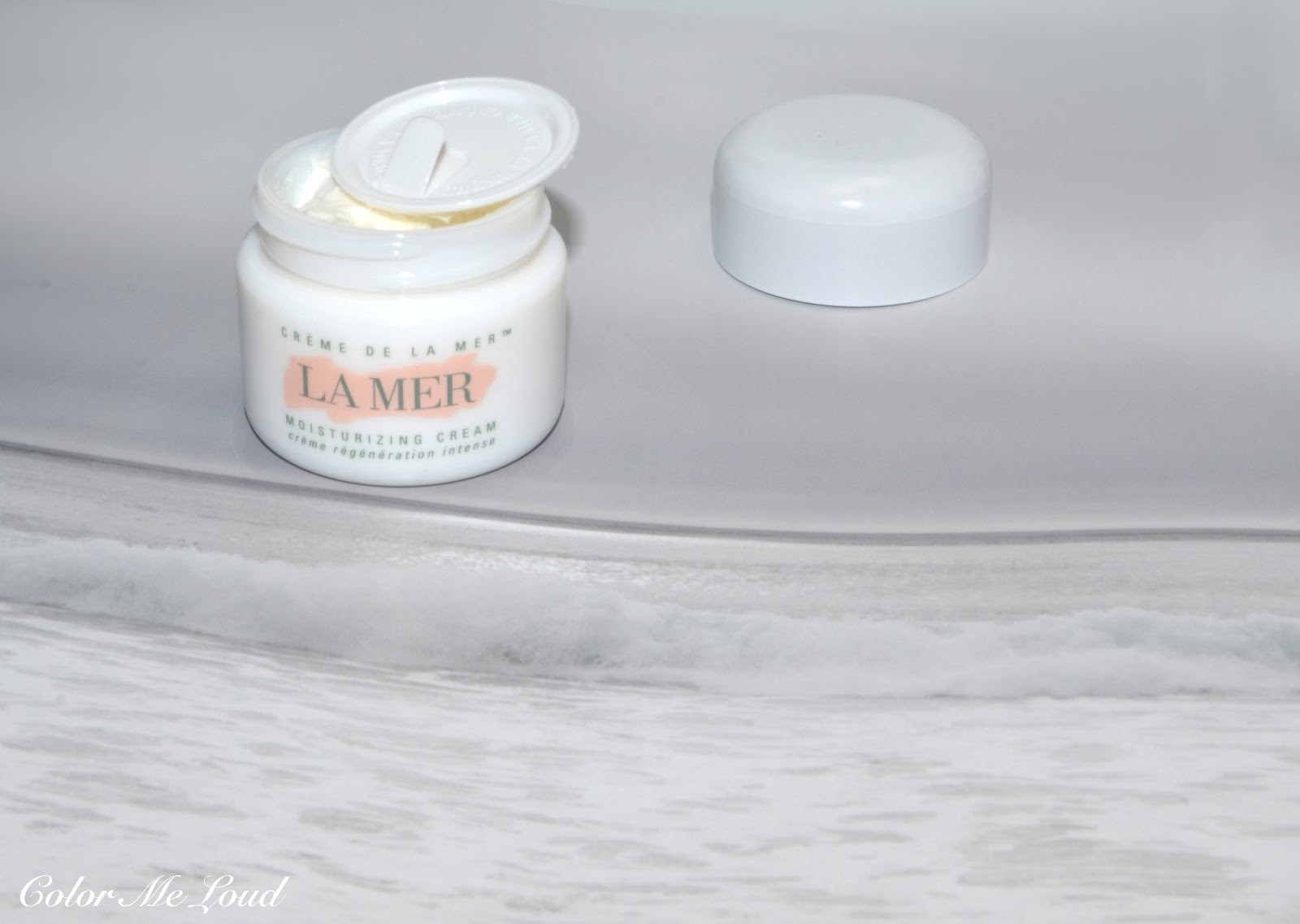 La Mer The Moisturizing Cream Review & World Oceans Day Color Me Loud