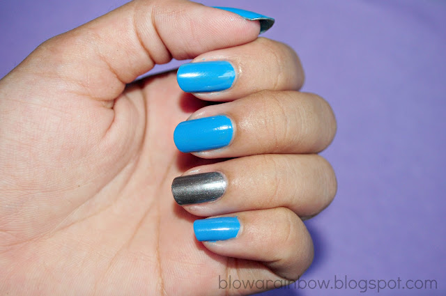 Blow a Rainbow: Blue and Silver Nails