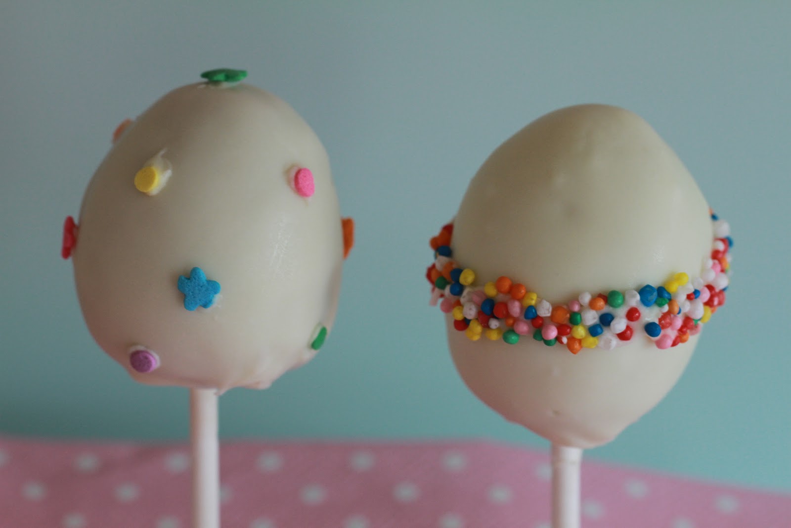 Mixing it up in HK Easter egg cake pops!