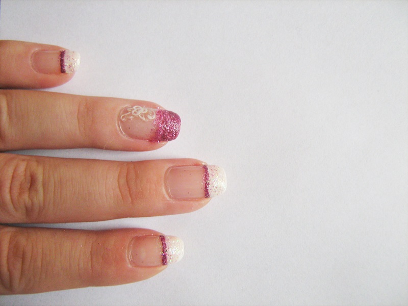French with a Twist Matching Manicure tanya minxy blog