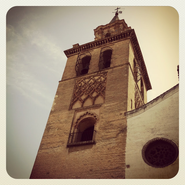 Omnium Sanctorum, calle Feria, Sevilla, gótico-mudéjar, siglo XIII, torre campanario