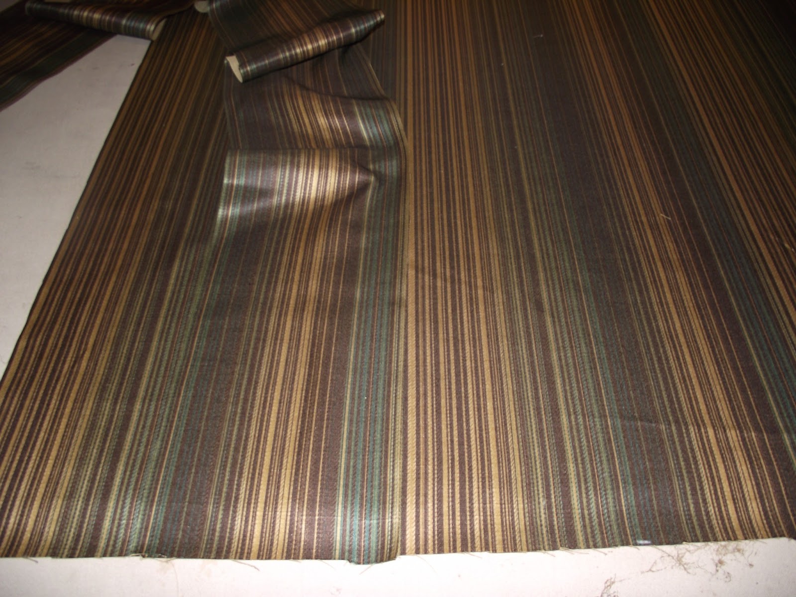 Gantt's Decorating How to make a Padded Wall Hanging