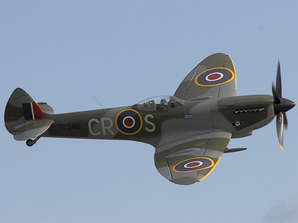 supermarine_spitfire_fighter_airplane-10