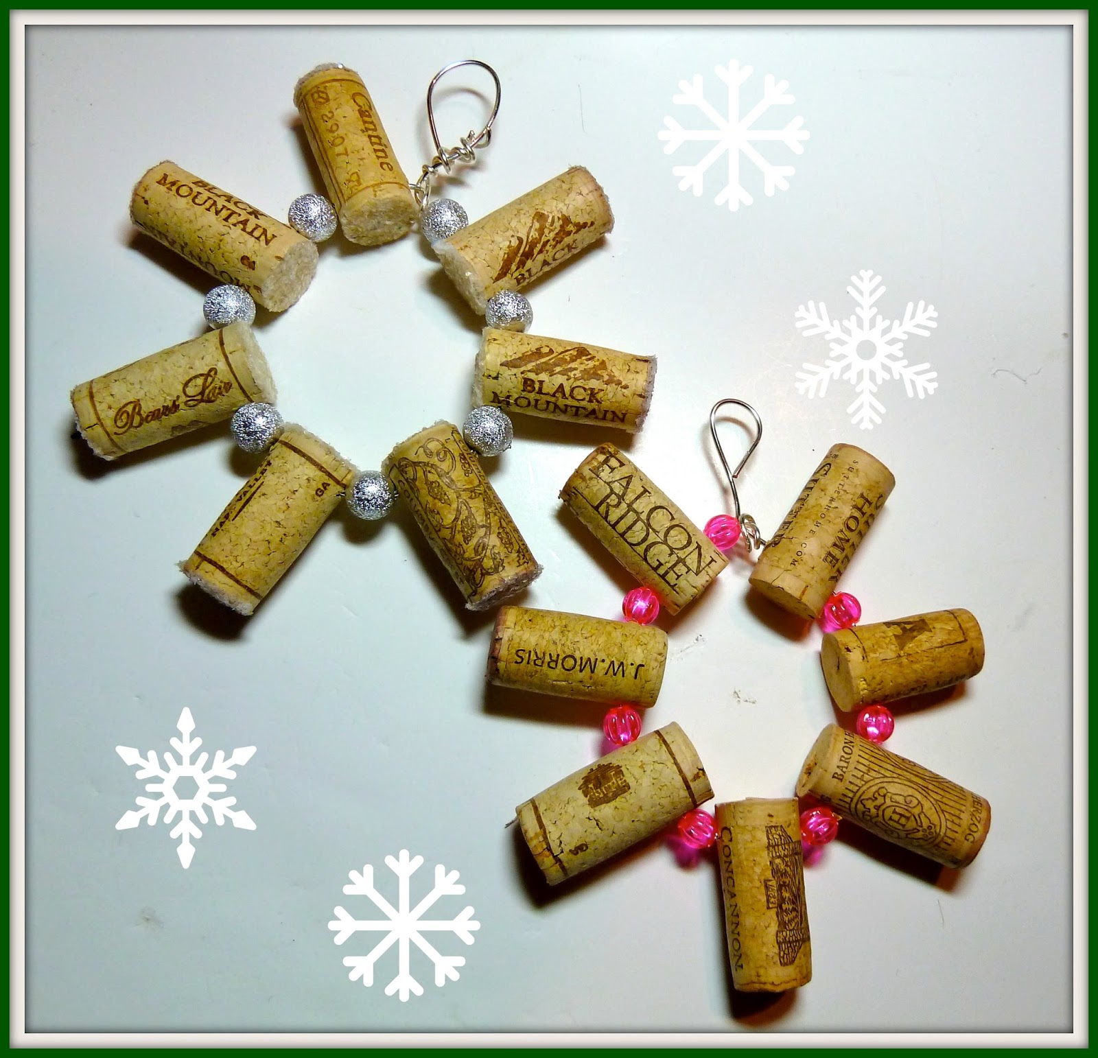 Make it easy crafts Wine cork snowflake ornament