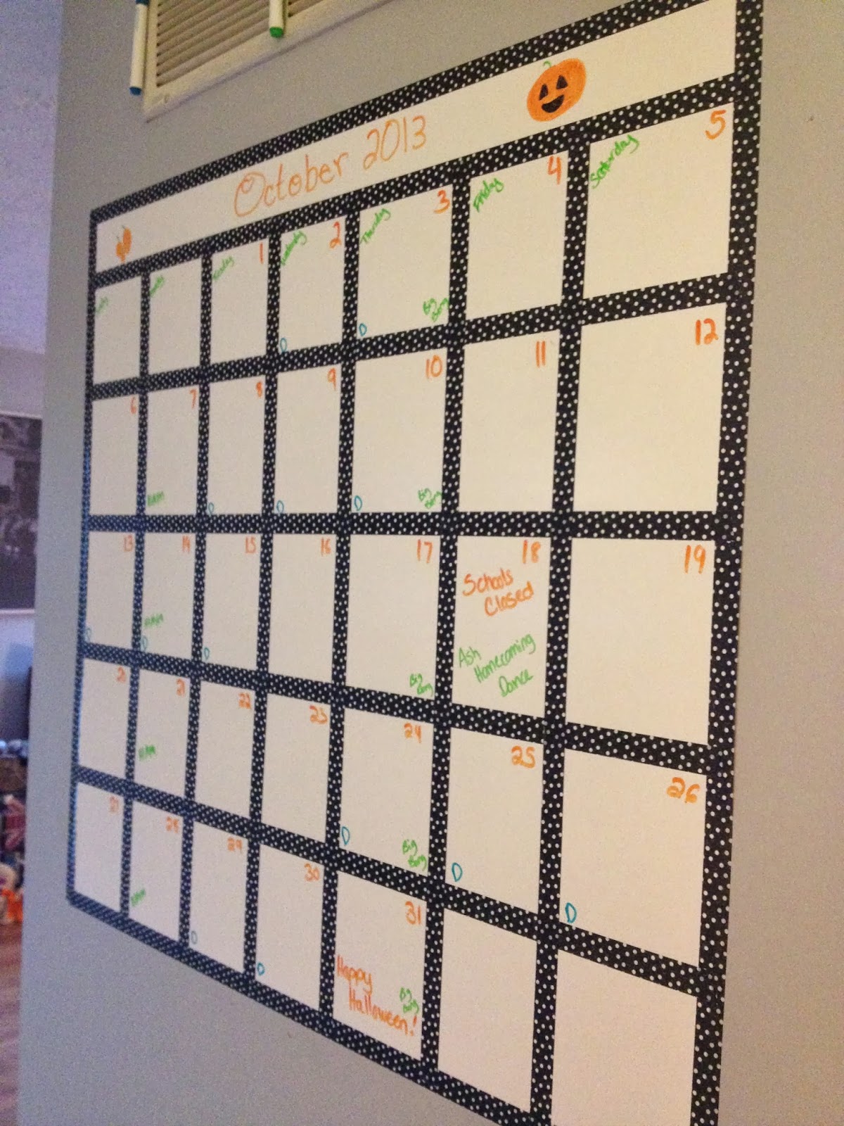 A not so BLAND life... DIY Whiteboard Calendar