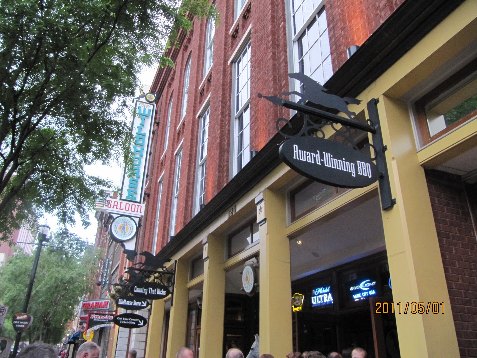 Jeeps Pubs Taverns and Bars Wildhorse Saloon (Nashville, Tennessee)