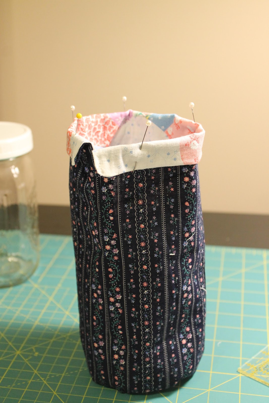 Lilyquilt Drawstring Bag for a Mason Jar Pattern and Tutorial