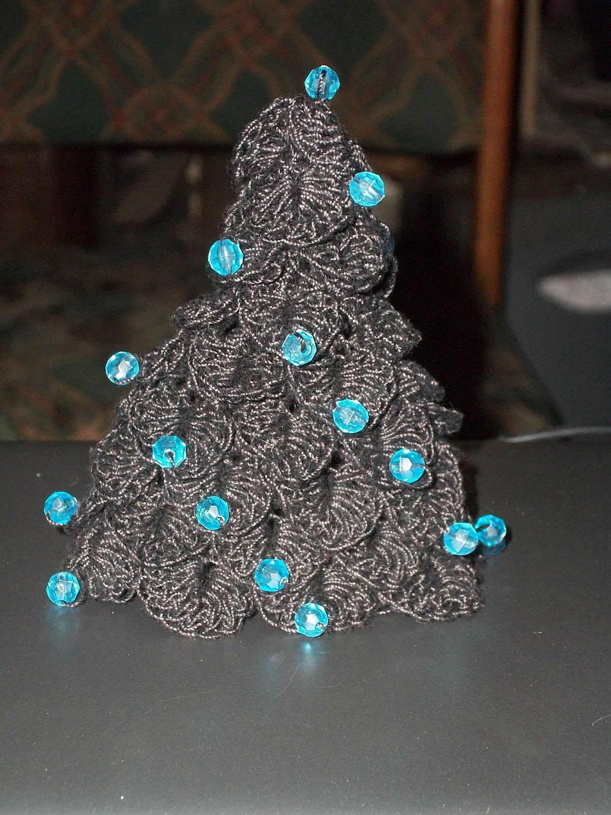 Creative Bling Crocodile Stitch Christmas Tree