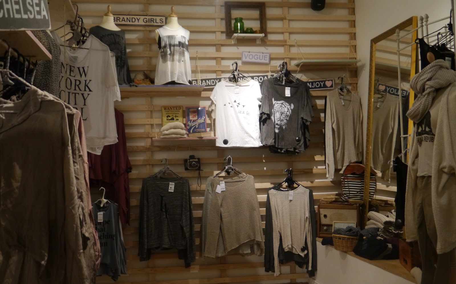 SUPERCALAFASHIONISTIC Brandy Melville Hits Down In London Town
