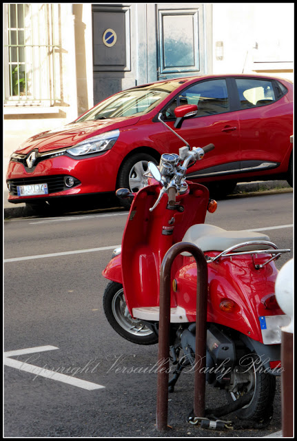 Vespa rouge Versailles