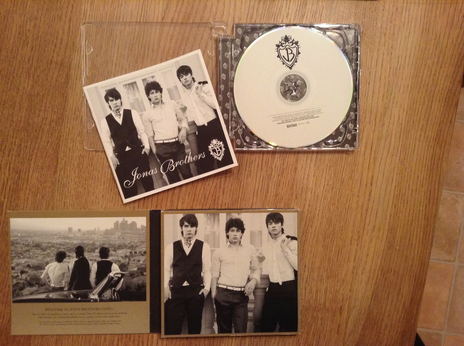 Hannah Gotkine A2 Media Digipak VS Jewel Case CDs