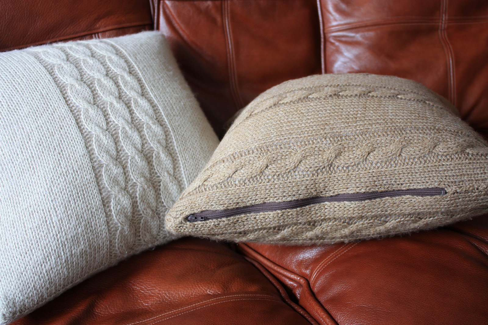 Nati's Little Things Knitted cushion covers