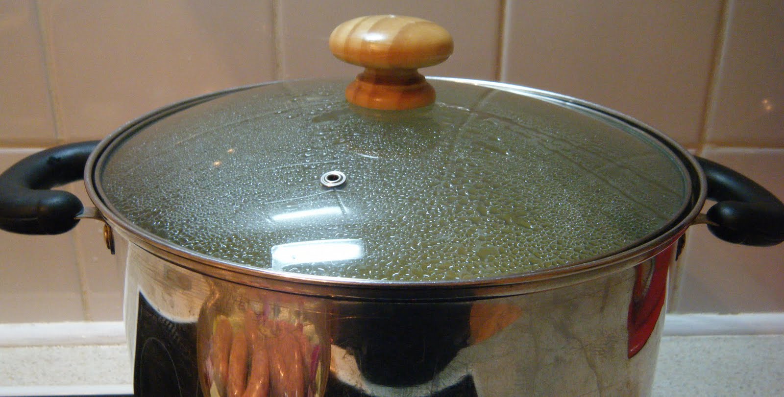 Nonnie's Blog Repairing broken pot handles with drawer knobs