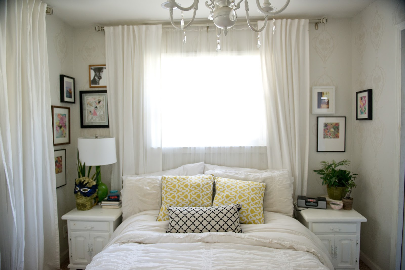 Domestic Fashionista: A Colorful Bedroom For Now