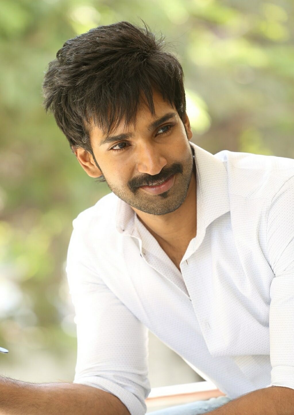actor aadhi brother aadhi pinisetty wiki biodata affairs girlfriends wife actor aadhi brother aadhi pinisetty wiki biodata affairs girlfriends wife