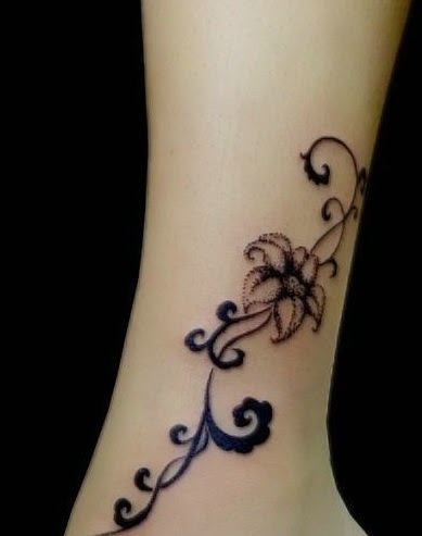 Free Tattoo Designs : Ankle flower tattoo design
