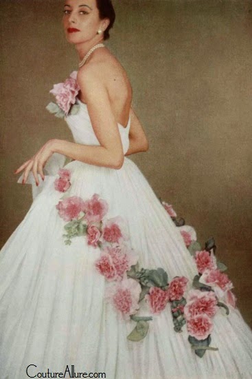 1951 Christian Dior  Vintage gowns, Fashion, Vintage fashion