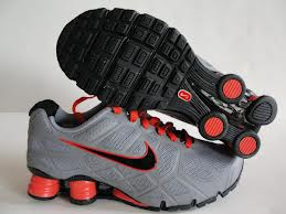 tenis nike de resorte