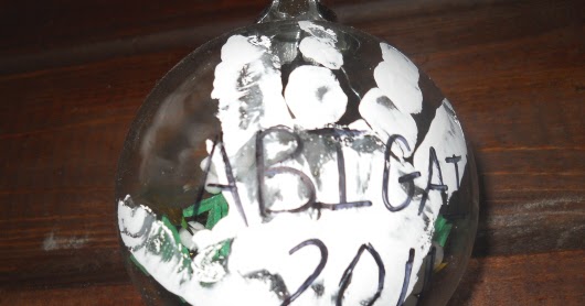 Better Budgeting: Homemade Christmas Ornaments: Snow Globe