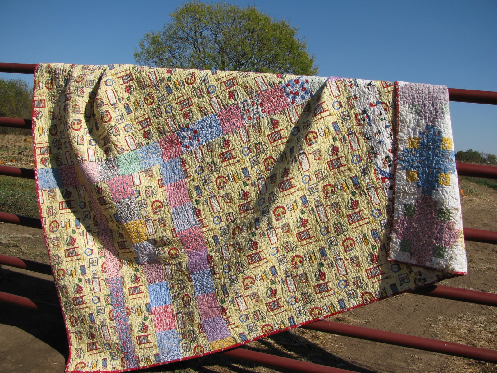 Lollyquiltz Happy HousekeepingFALL BLOGGER'S QUILT FESTIVAL