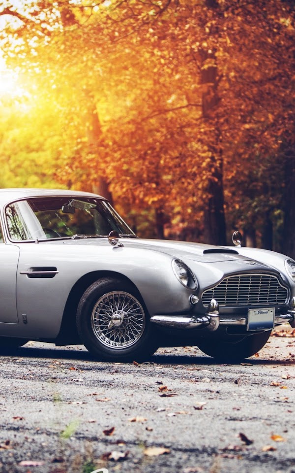 Classic Old School Car Autumn Light Android Wallpaper