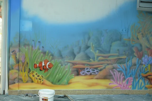 Aranżacja basenu poprzez malowanie