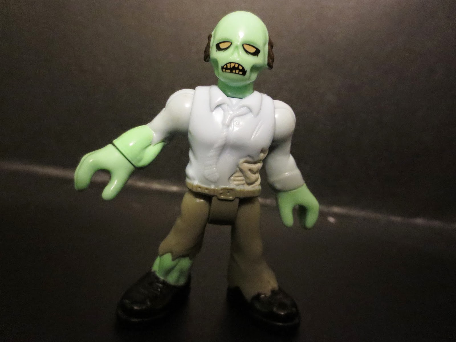 Action Figure Barbecue: Action Figure Review: Zombie from