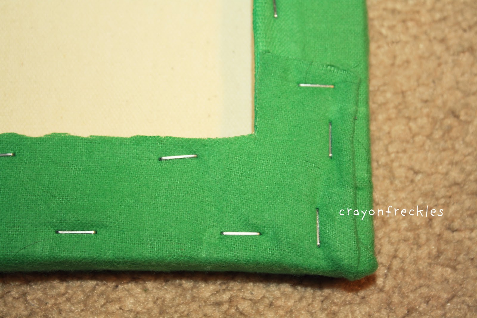 Crayon Freckles diy flannel board