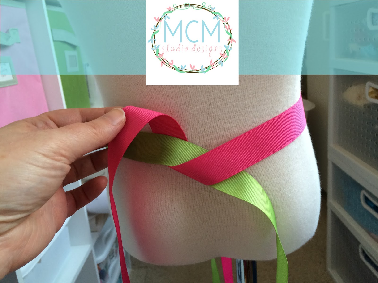 The Merry Church Mouse How To Tie the Perfect Sash Bow