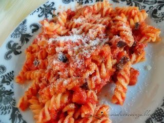 pasta con melanzane al sugo