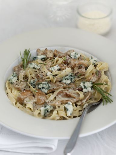 Pâtes aux bolets et au roquefort