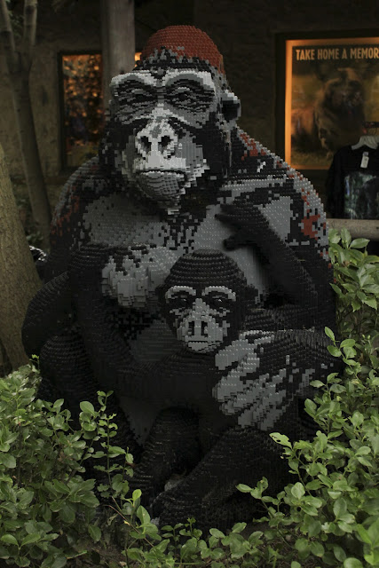 lego albino gorilla lego albino gorilla