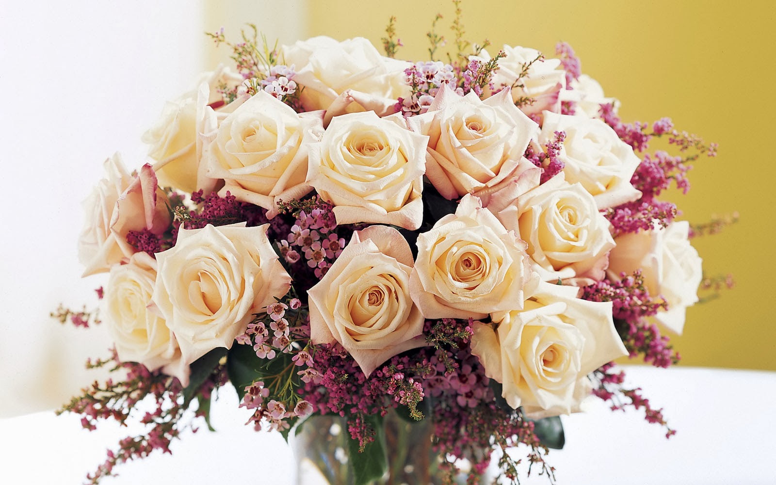 Cute Baby Hd Wallpaper White Rose Bouquet Wallpapers