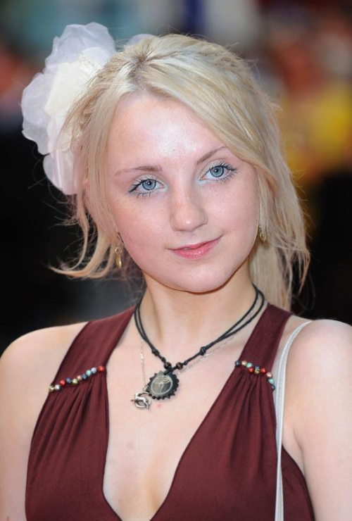 Evanna Lynch Hot Bikini Pictures Proves She Is Hottest 